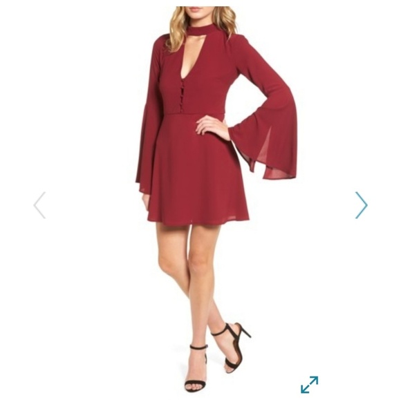 NEW Harper Bell Sleeve Dress - Picture 2 of 7